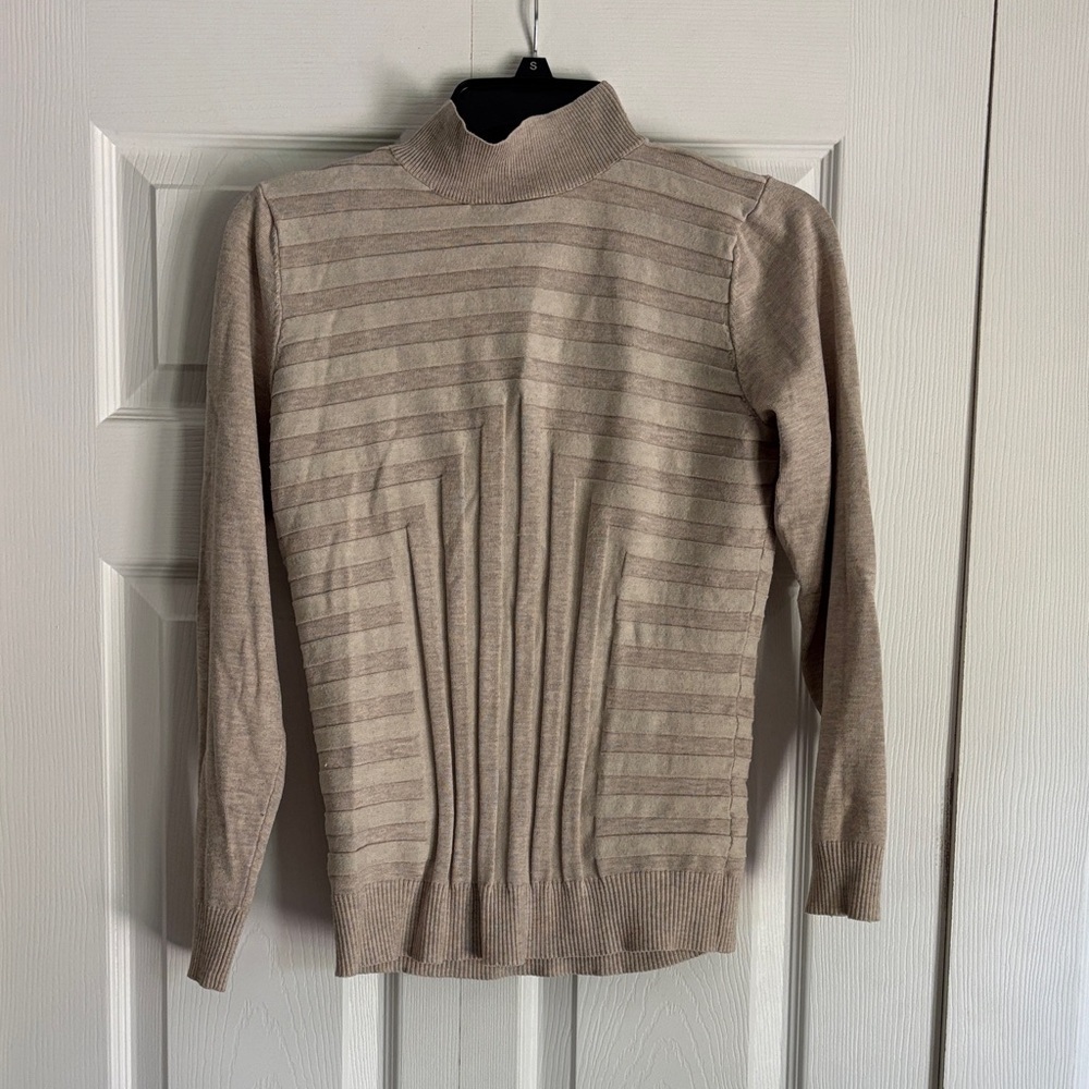 Chelsea & Theodore Cream Ribbed Turtleneck